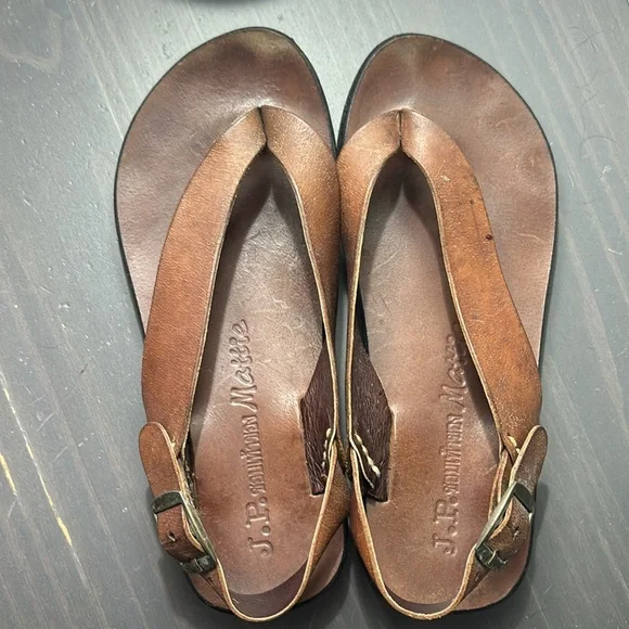Brown leather sandals - Picture 3 of 12